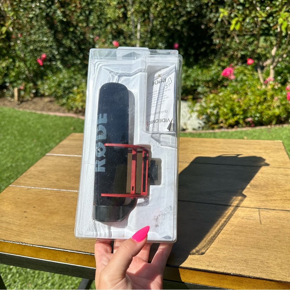 New Rode microphone camera mount